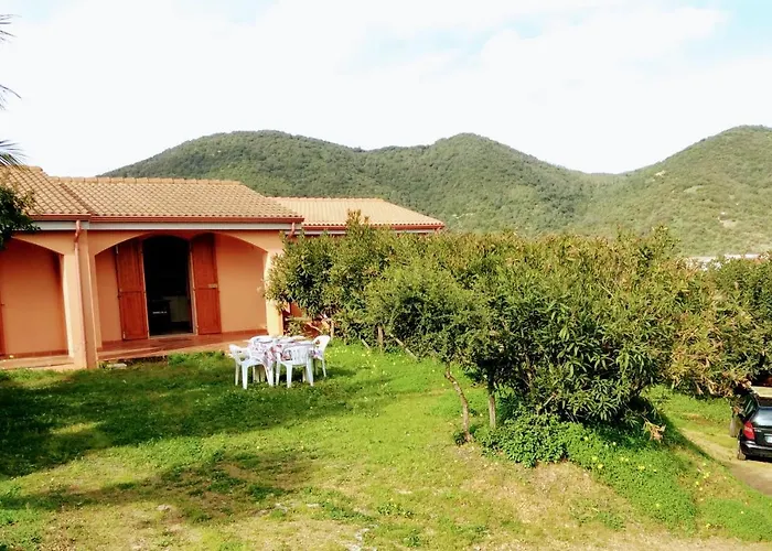 Il Mirto E L'oleandro Nyaraló Teulada