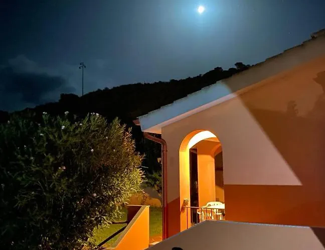 Nyaraló Il Mirto E L'oleandro